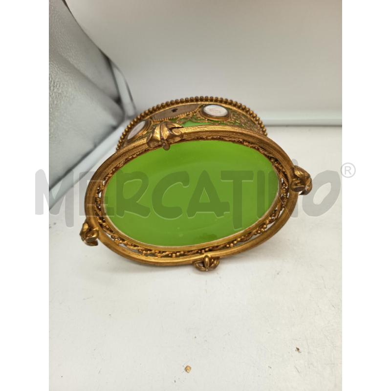 SCATOLA VETRO OPALINE VERDE FREGI BRONZO DORATO OVALI DIPINTI GRAND TOUR DIFETTI | Mercatino dell'Usato Roma porta maggiore 5