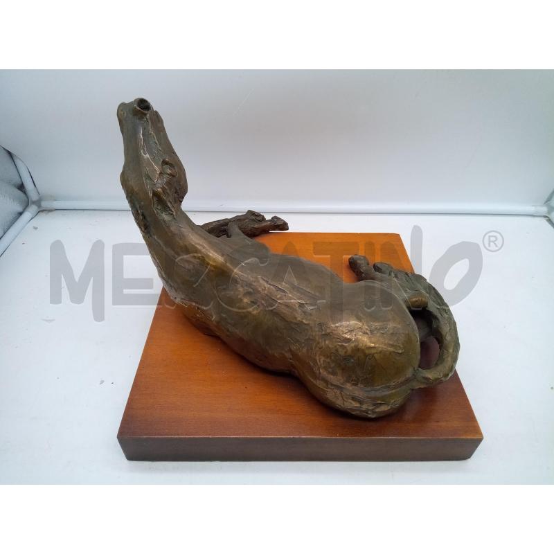 SCULTURA BRONZO CAVALLO DISTESO BASE LEGNO | Mercatino dell'Usato Roma porta maggiore 4