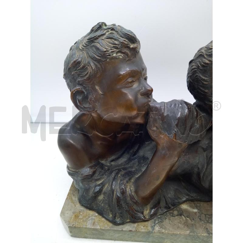 SCULTURA BRONZO DUE BAMBINI CON CONCHIGLIA | Mercatino dell'Usato Roma porta maggiore 2