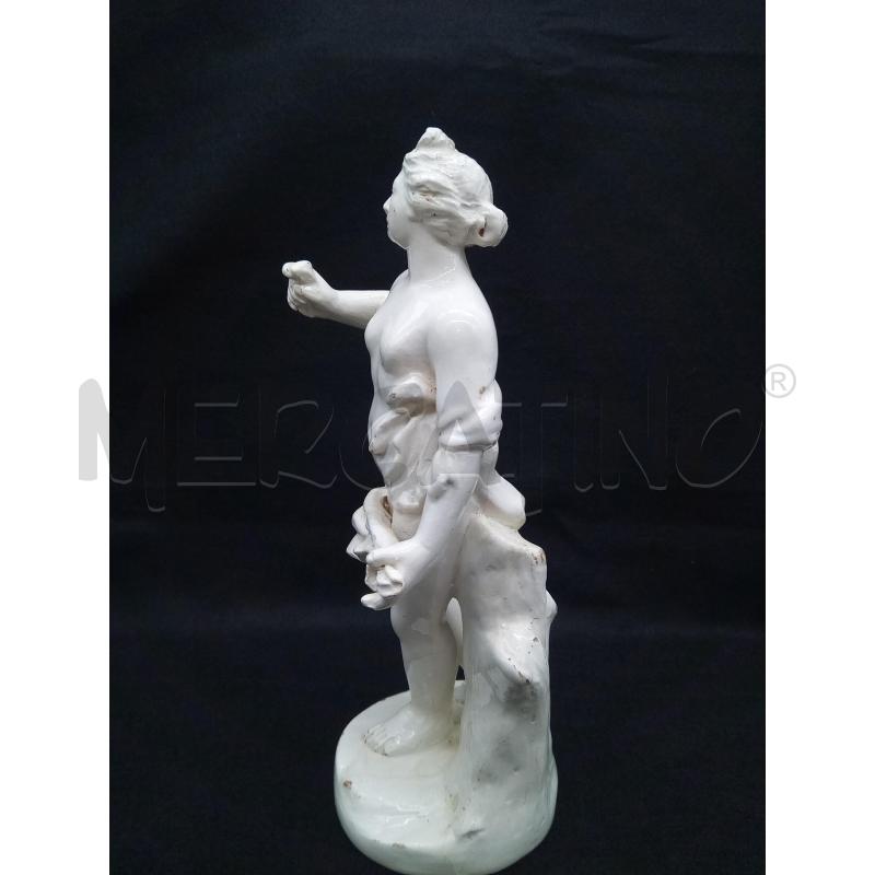 SCULTURA FIGURA FEMMINILE CLASSICA   | Mercatino dell'Usato Roma porta maggiore 2