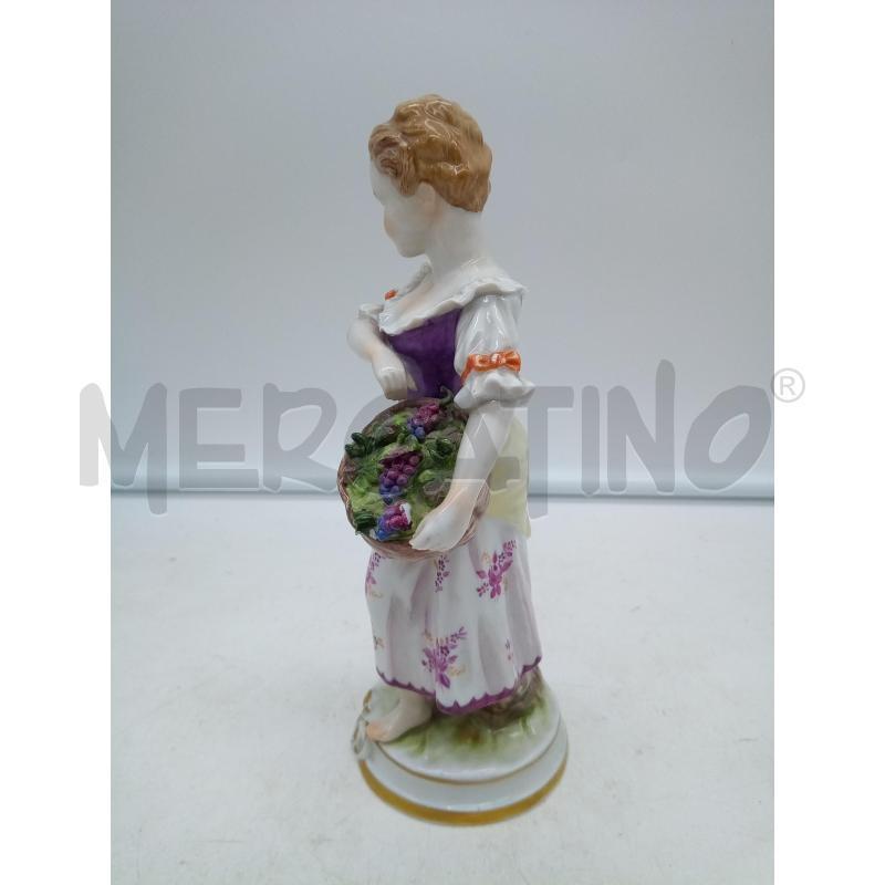 SCULTURA PORC GERMANY DONNA CON CESTO FIORITO | Mercatino dell'Usato Roma porta maggiore 4