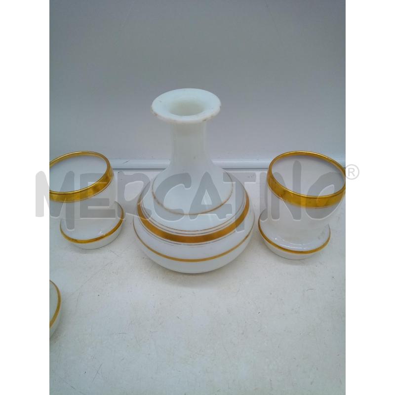 SET BITTIGLAI E BICCHIERE OPALINE BIANCO B ORO | Mercatino dell'Usato Roma porta maggiore 4