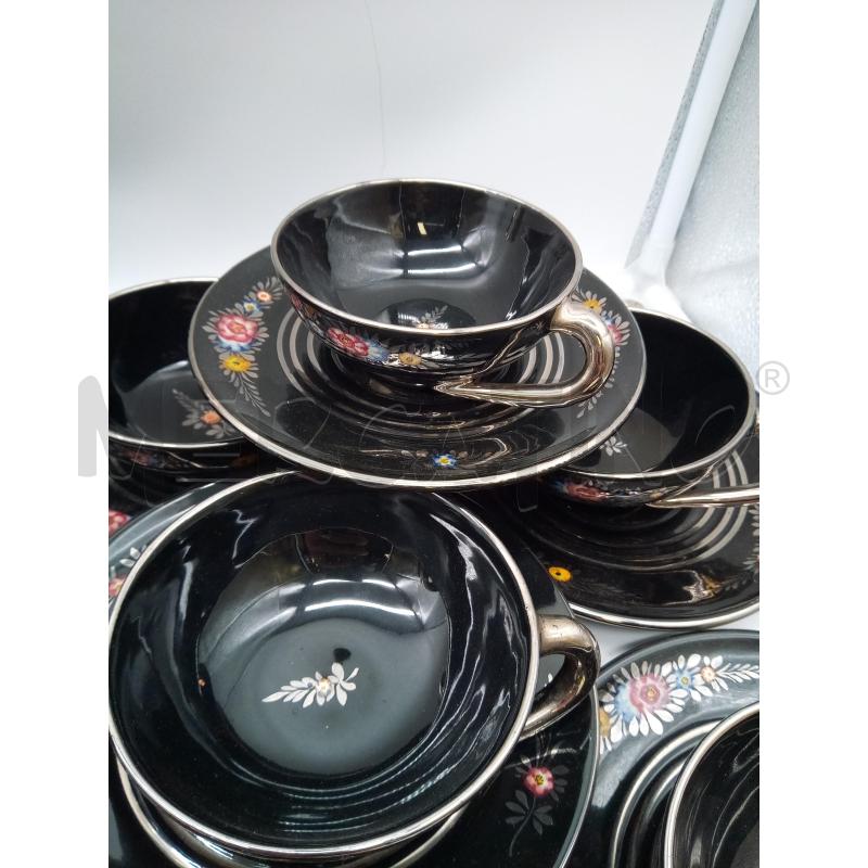 SET DA THE CERAMICA ANNI 30 DERUTA NERO FIORELLINI B ARG LIEVI DIFETTI | Mercatino dell'Usato Roma porta maggiore 3