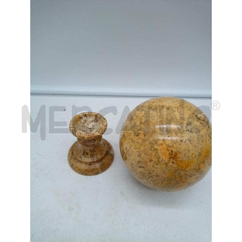 SFERA MARMO GIALLO CON PIEDISTALLO | Mercatino dell'Usato Roma porta maggiore 2
