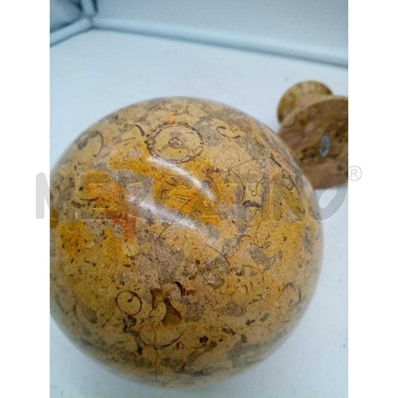 SFERA MARMO GIALLO CON PIEDISTALLO | Mercatino dell'Usato Roma porta maggiore 4