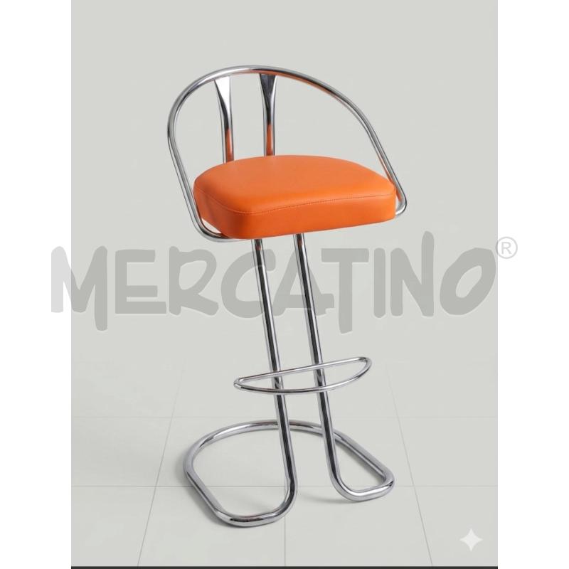 SGABELLO ANNI 70 SEDUTA PELLE ARANCIONE | Mercatino dell'Usato Roma porta maggiore 1