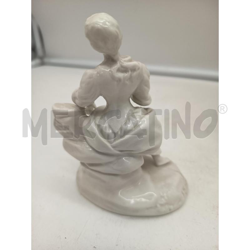 STATUINA PORCELLANA GINORI BIANCA DAMA  | Mercatino dell'Usato Roma porta maggiore 4