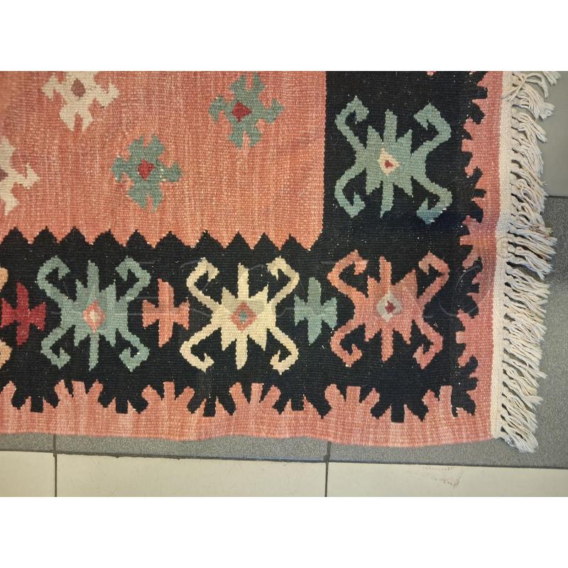 TAPPETO 180X128 KILIM TONI ROSA GEOMETRIE | Mercatino dell'Usato Roma porta maggiore 3