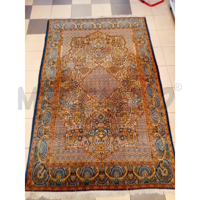 TAPPETO 216X143 FLOREALE CON UCCELLI FONDO AZZURRO | Mercatino dell'Usato Roma porta maggiore 1