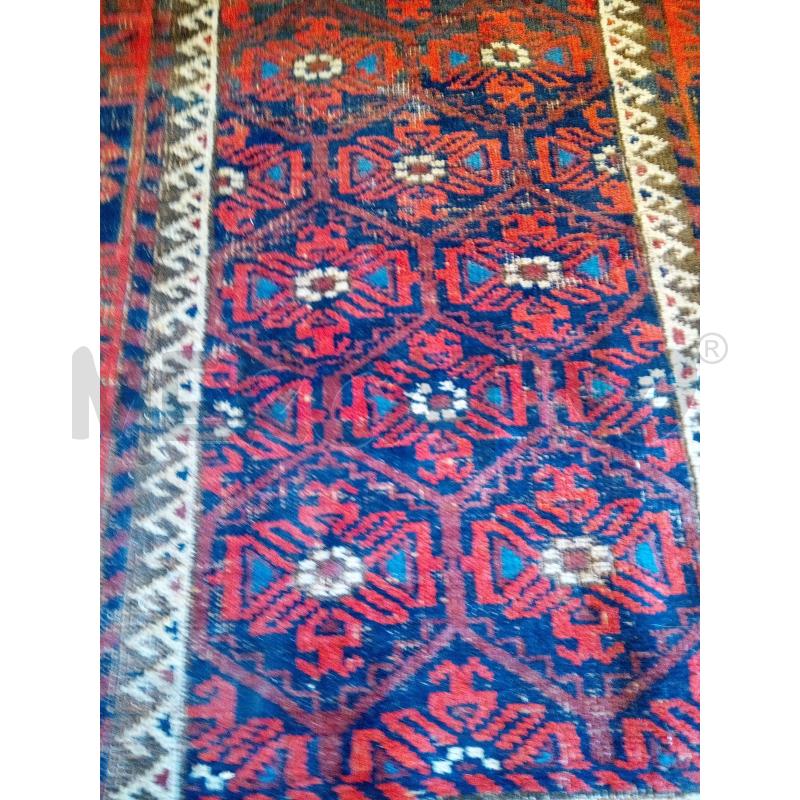 TAPPETO 68X170 FIORI STILIZZATI | Mercatino dell'Usato Roma porta maggiore 4
