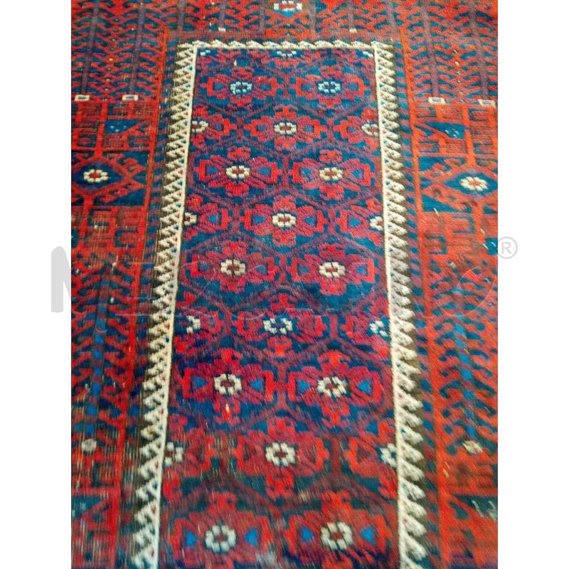 TAPPETO 68X170 FIORI STILIZZATI | Mercatino dell'Usato Roma porta maggiore 5