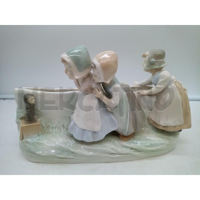 VASO CERAMICA AMPHORA AUSTRIA BAMBINI DIFETTI  | Mercatino dell'Usato Roma porta maggiore 1