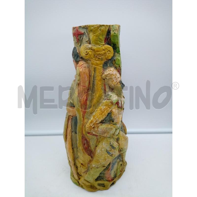 VASO CERAMICA PERSONAGGI CARNEVALE RILIEVO | Mercatino dell'Usato Roma porta maggiore 4