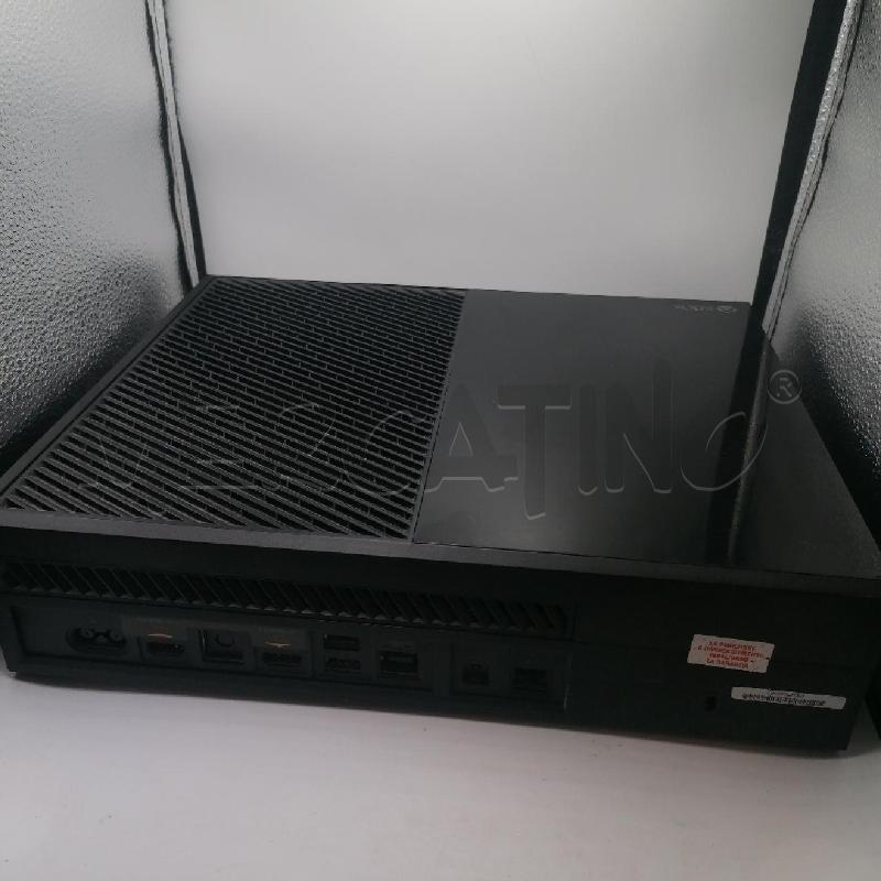 XBOX ONE 500GB + JOYSTICK + ACC | Mercatino dell'Usato Roma porta maggiore 3