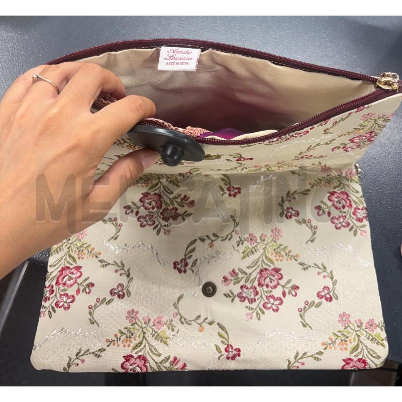 BORSA DONNA ANTICHE LEUCIANE ARTE IN SETA | Mercatino dell'Usato Roma-axa-casal palocco 2