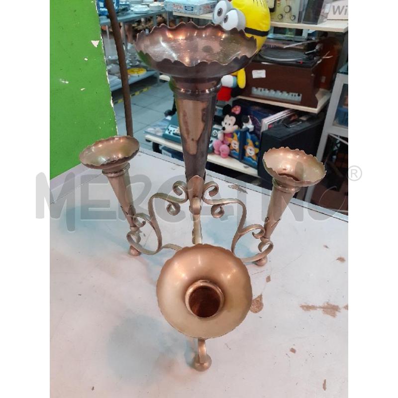 CANDELABRO FERRO 4 CANDELECON BASE RICCI  | Mercatino dell'Usato Roma monteverde 2