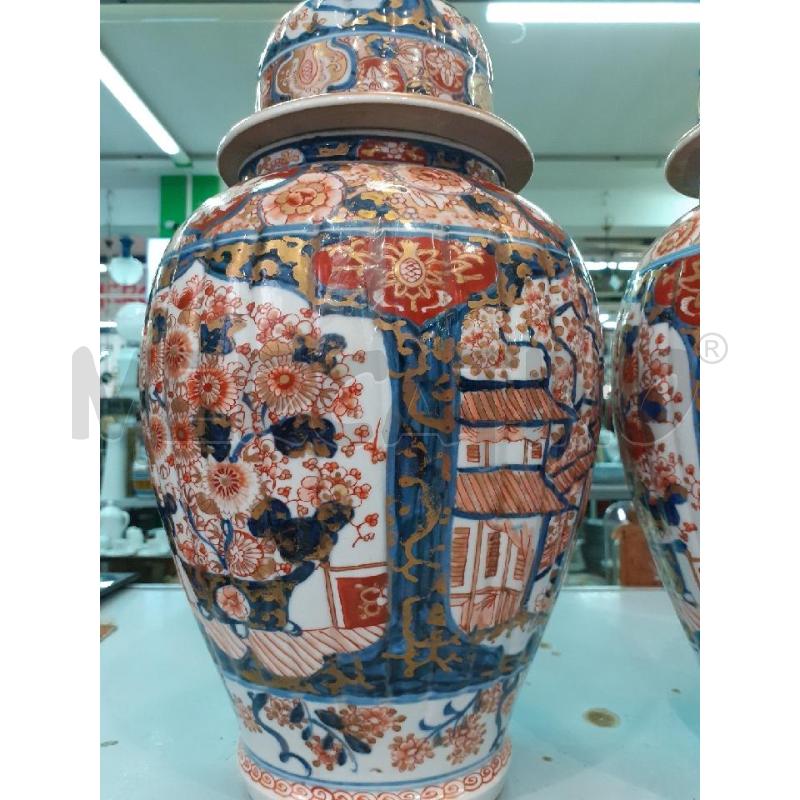 COPPIA POTICHE VASO IMARI ROSSI BLU | Mercatino dell'Usato Roma monteverde 3