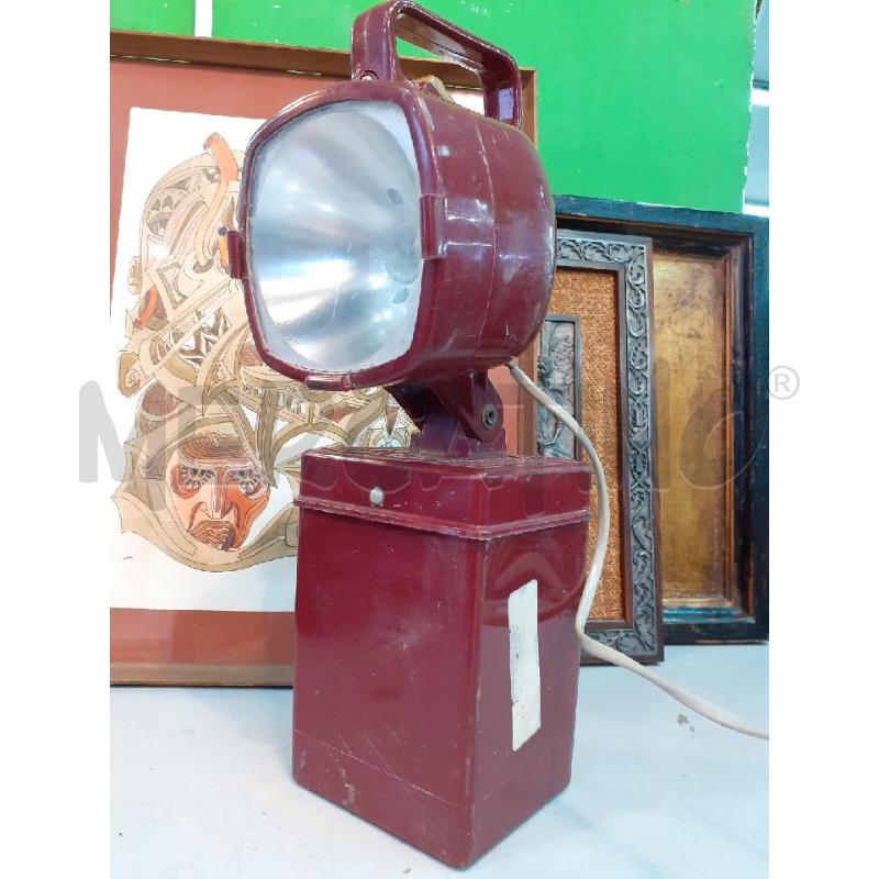 LAMPADA FARO 8 AETERNALUX | Mercatino dell'Usato Roma monteverde 1