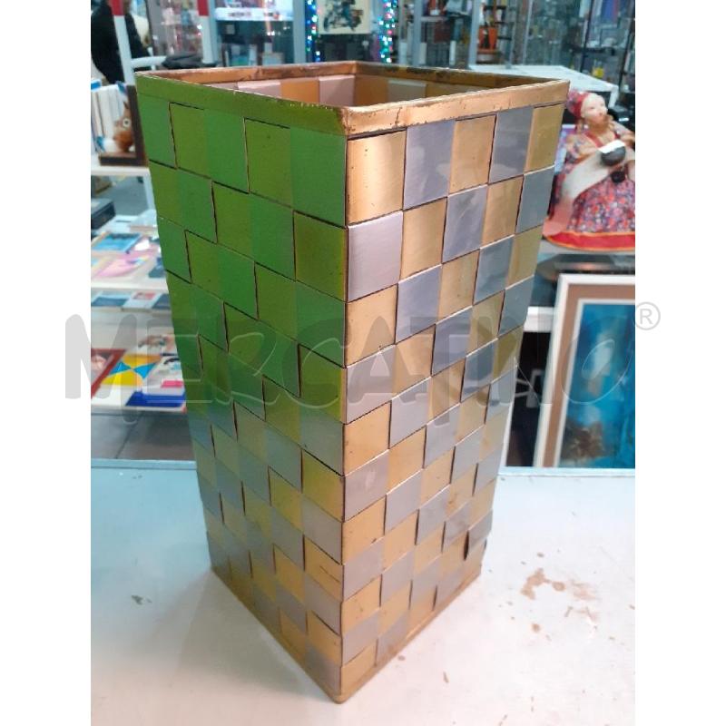 PORTA OMBRELLI ANNI 70 QUADRATI CROMATI E DORATI | Mercatino dell'Usato Roma monteverde 1
