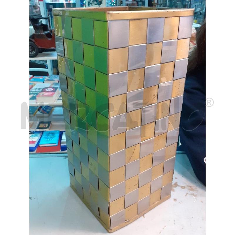 PORTA OMBRELLI ANNI 70 QUADRATI CROMATI E DORATI | Mercatino dell'Usato Roma monteverde 2