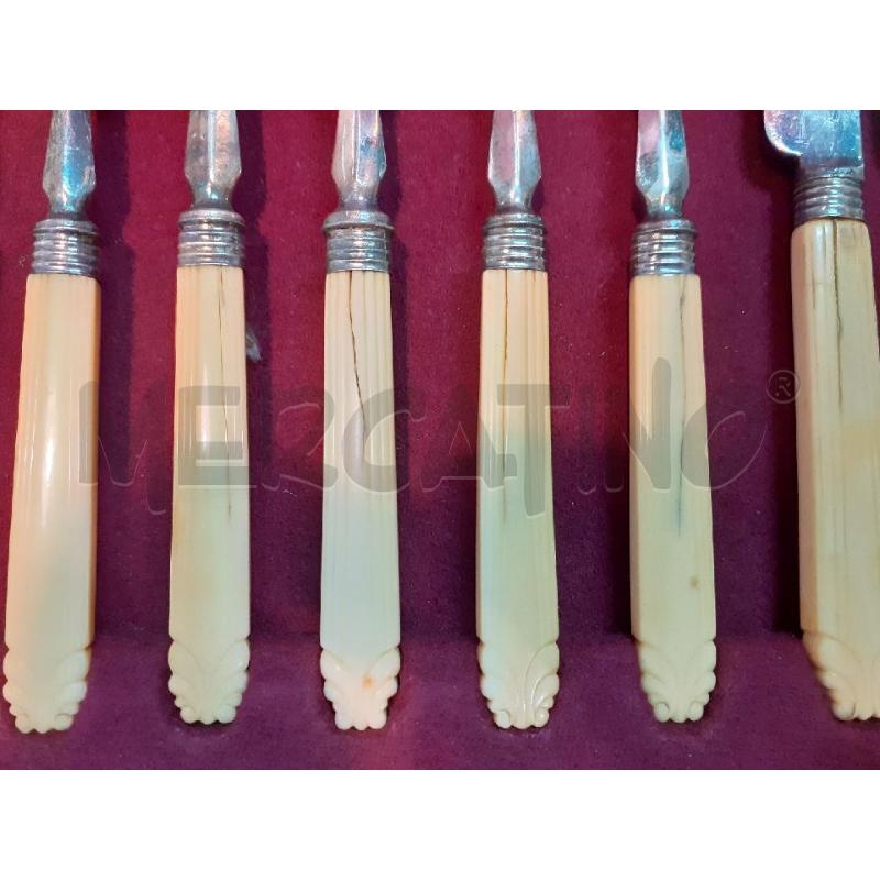 SERVIZIO POSATE BEIGE MANICO BEIGE | Mercatino dell'Usato Roma monteverde 5