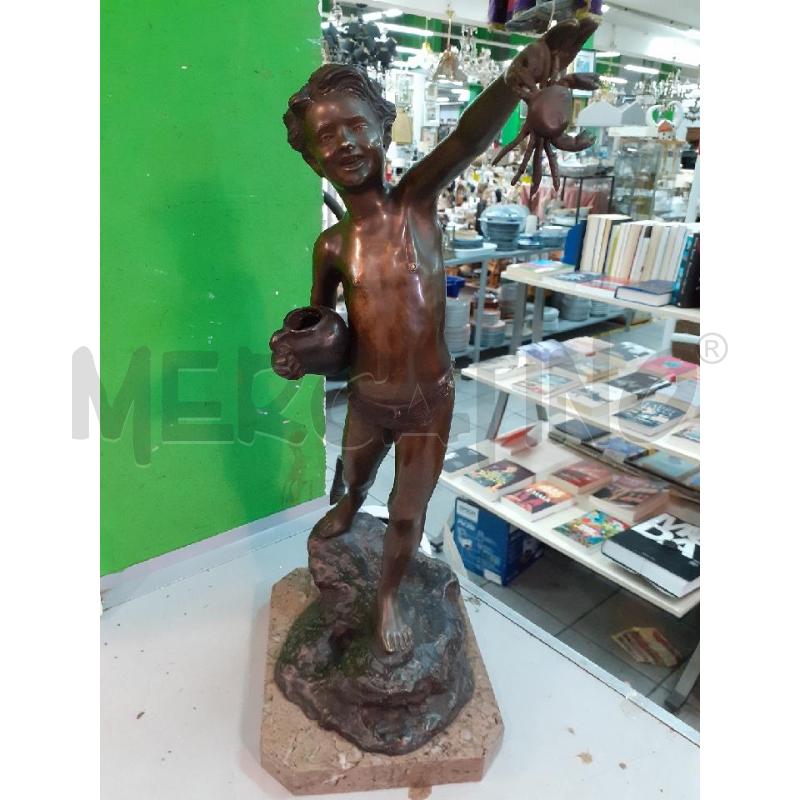 STATUA BRONZO BAMBINO CON GRANCHIO | Mercatino dell'Usato Roma monteverde 1