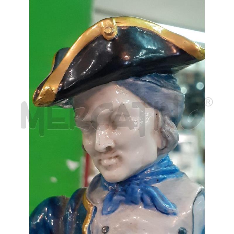 STATUA UOMO CON STAMPE FABRIS | Mercatino dell'Usato Roma monteverde 4
