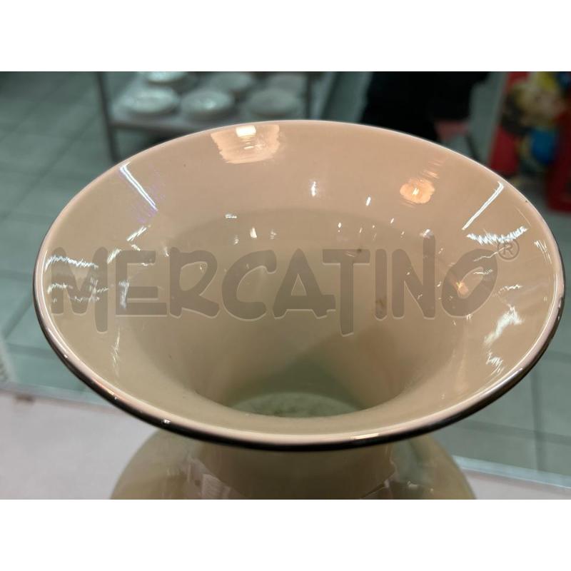VASO GRIGIO VENINI ITALIA PICCOLO DIFETTO | Mercatino dell'Usato Roma monteverde 3