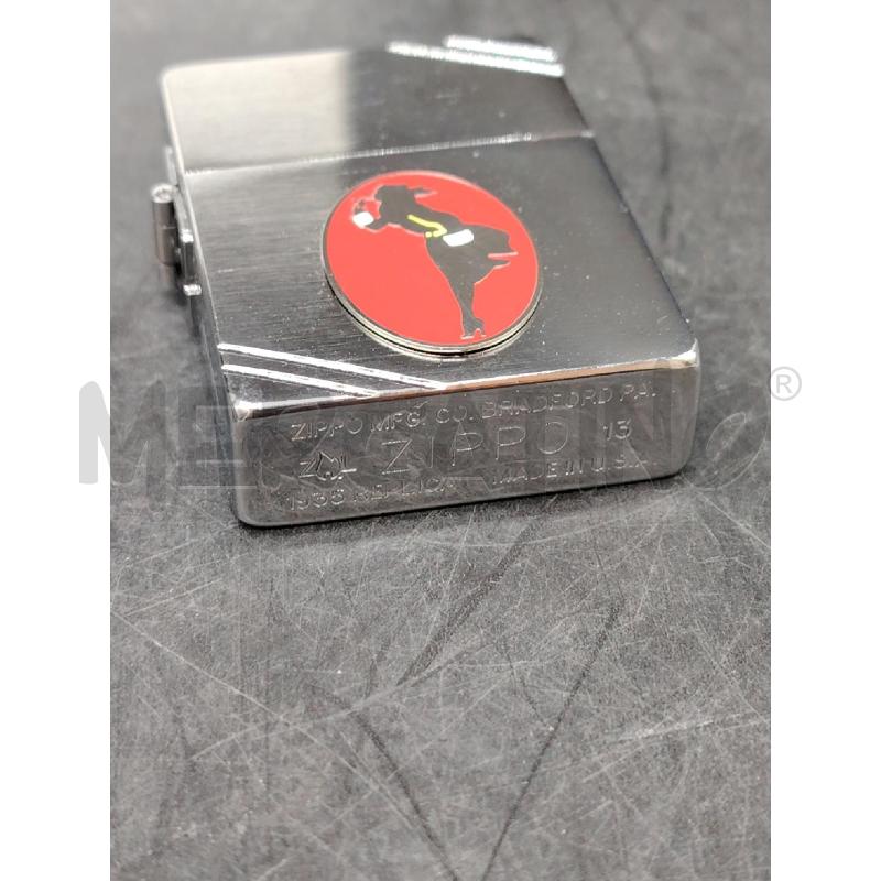 ACCENDINO ZIPPO COLLECTIBLE OF THE YEAR WINDY 2013 | Mercatino dell'Usato Roma eur 3