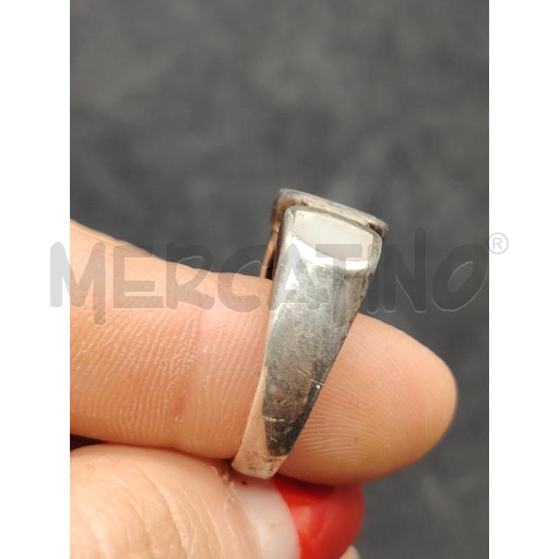 ANELLO FUSION TRE PIETRE MADREPERLA | Mercatino dell'Usato Roma eur 2