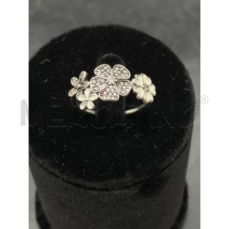 ANELLO PANDORA FIORI SMALTO | Mercatino dell'Usato Roma eur 1