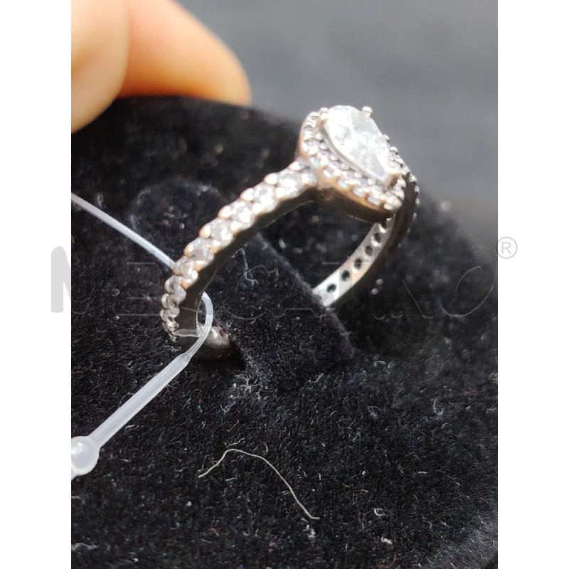 ANELLO PANDORA GOCCIA PUNTO LUCE | Mercatino dell'Usato Roma eur 2