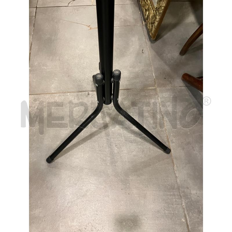 APPENDI ABITI NERO MET | Mercatino dell'Usato Roma eur 3