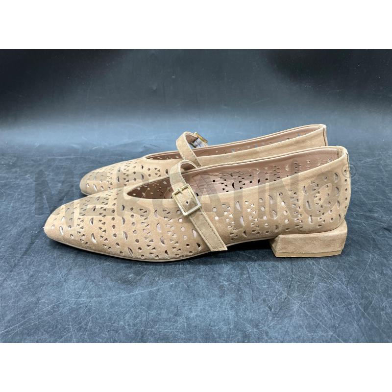 BALLERINA PUNTACCO SCATOLA BEI TRAF | Mercatino dell'Usato Roma eur 3