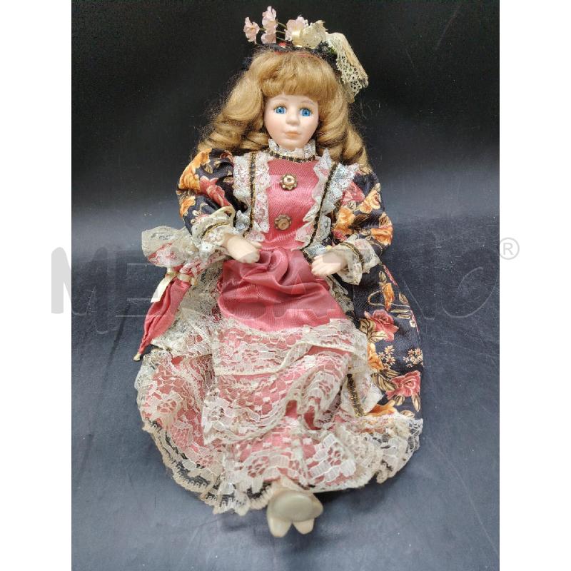BAMBOLA PORCELAIN DOLL | Mercatino dell'Usato Roma eur 1