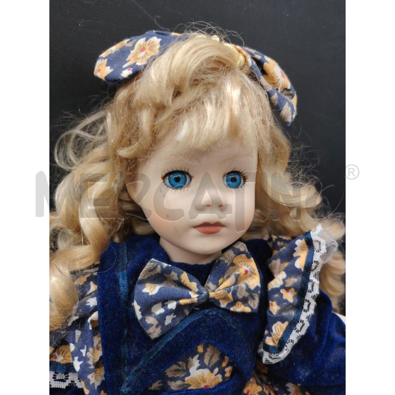 BAMBOLA PORCELAIN DOLL | Mercatino dell'Usato Roma eur 2