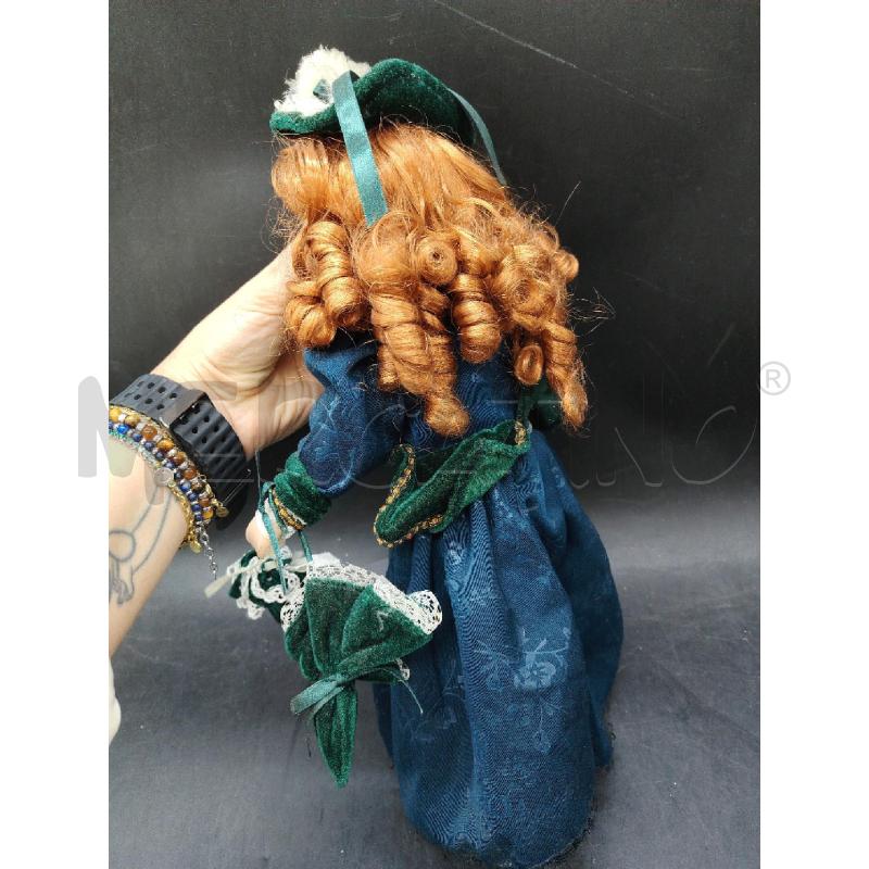 BAMBOLA PORCELAIN DOLL | Mercatino dell'Usato Roma eur 3