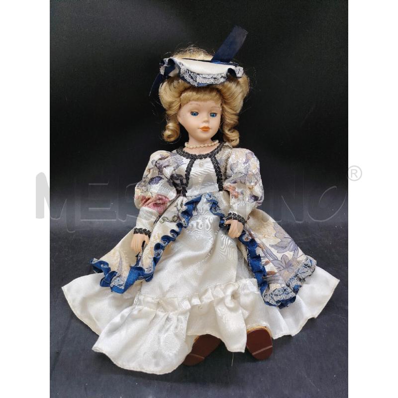 BAMBOLA PORCELAIN DOLL | Mercatino dell'Usato Roma eur 1