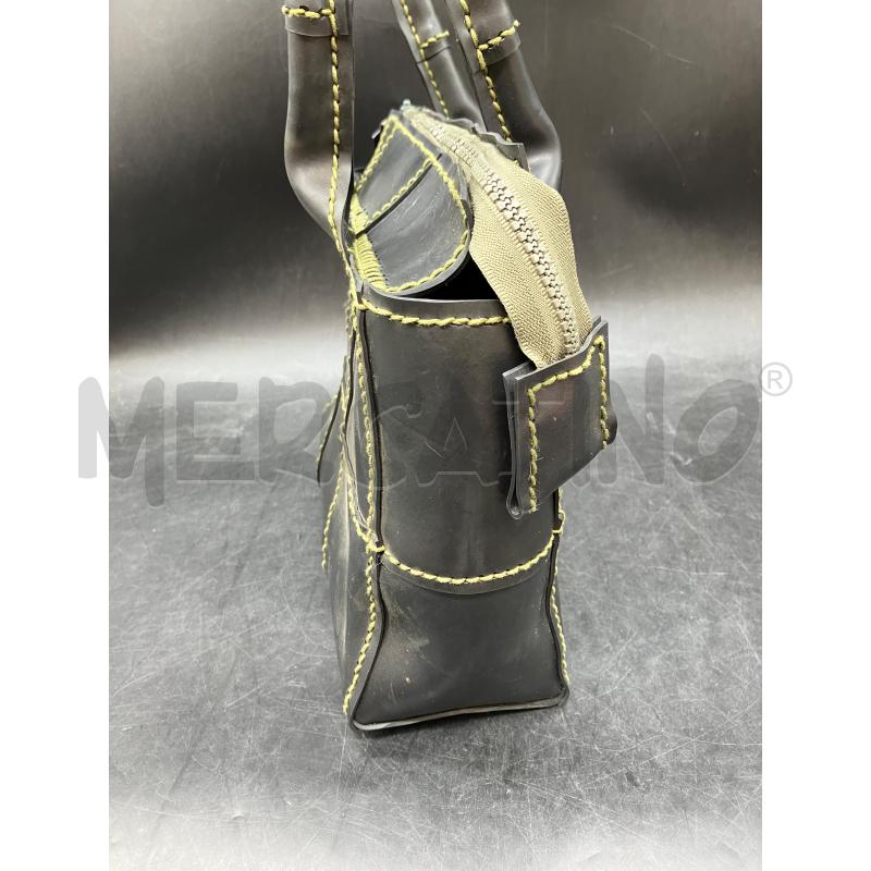 BORSA COPERTONE NERA CUCITURE VERDI | Mercatino dell'Usato Roma eur 2