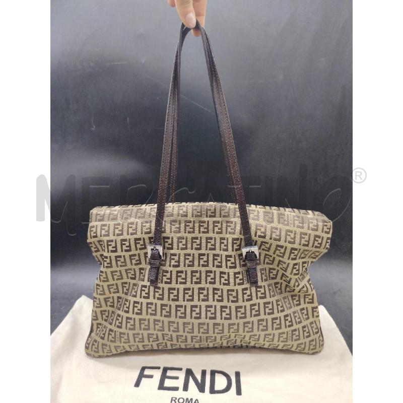 BORSA D FENDI MAXI BAGUETTE VINTAGE ZUCCA | Mercatino dell'Usato Roma eur 2