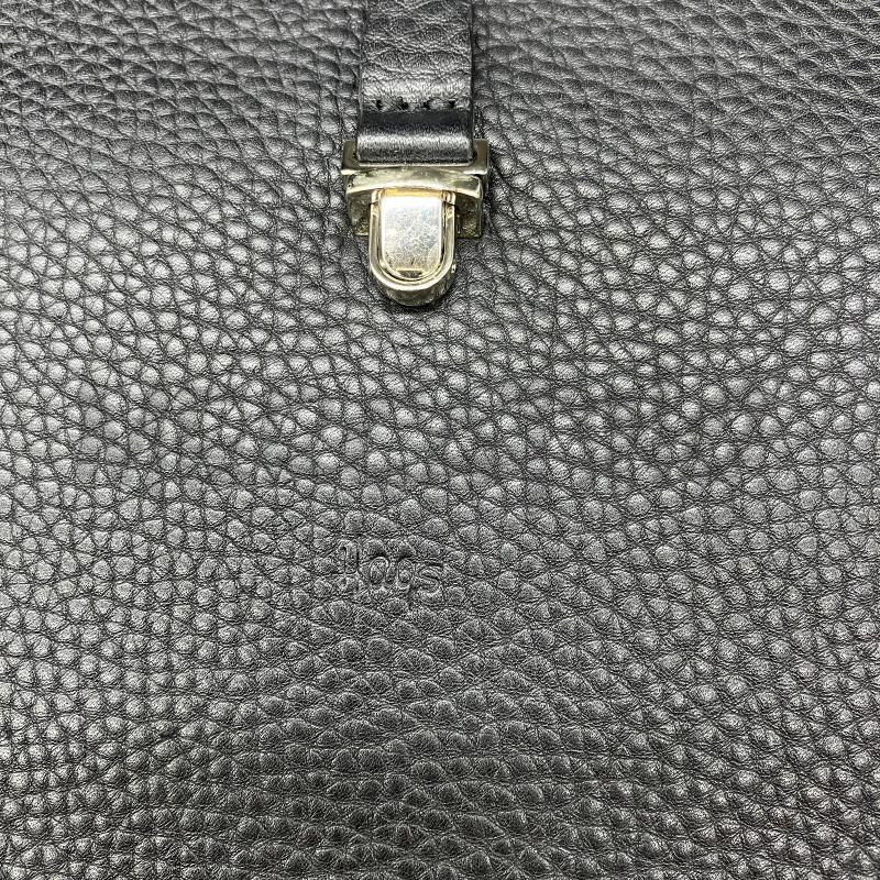 BORSA D HAGS NE PELLE MARTELLATA | Mercatino dell'Usato Roma eur 2