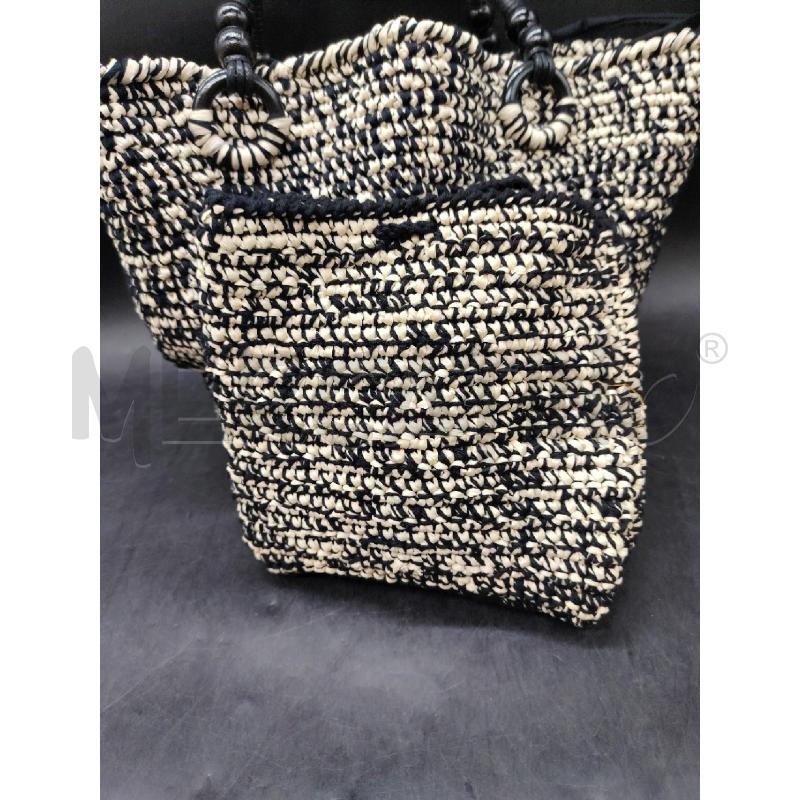 BORSA RAFIA NERO BIANCO+POCHETTE | Mercatino dell'Usato Roma eur 2