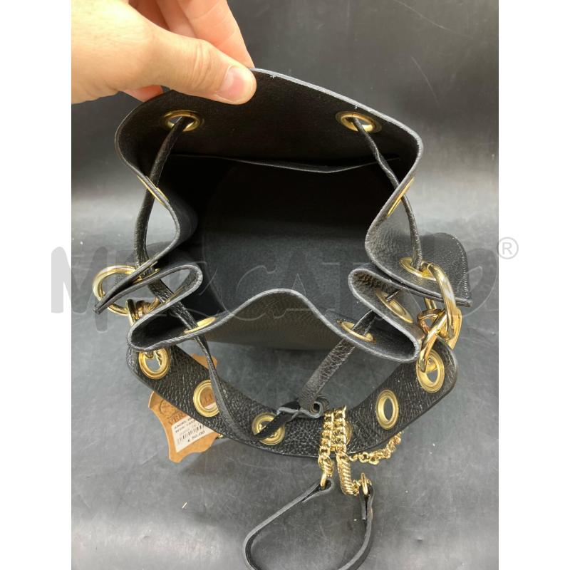 BORSA SECCHIELLO PELLE NERA ETICHETTA | Mercatino dell'Usato Roma eur 4