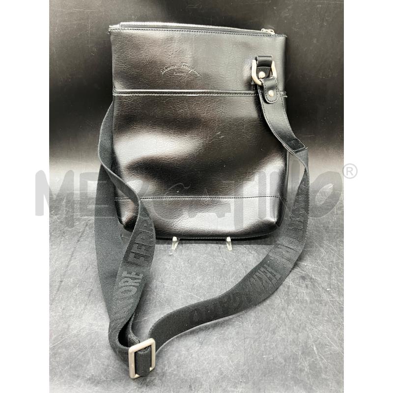 BORSELLO U SALVATORE FERRAGAMO PELLE NE TRACOLLA TESSUTO LOGGATA | Mercatino dell'Usato Roma eur 1