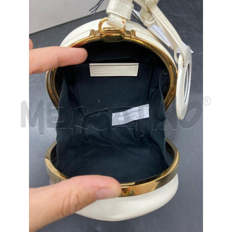 BORSETTA CLUTCH BALENCIAGA BIANCA B. DETT DOR + SPECCHIETTO | Mercatino dell'Usato Roma eur 4