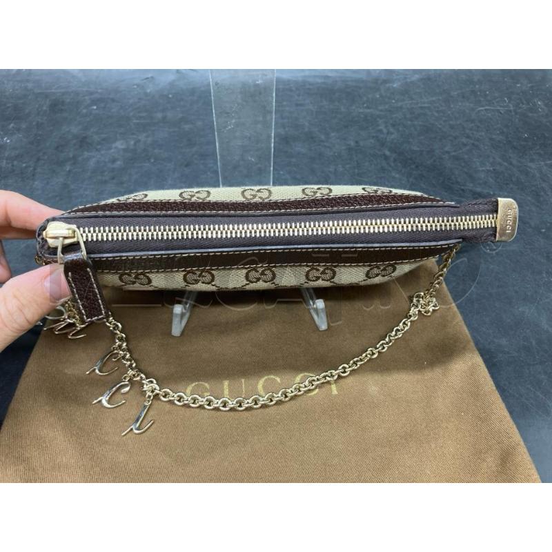 BORSETTA GUCCI MONOGRAM CATENA LOGO  | Mercatino dell'Usato Roma eur 3
