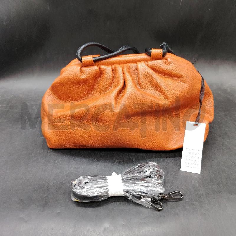 BORSETTA LOOKAT ARA +TRACOLLA | Mercatino dell'Usato Roma eur 1
