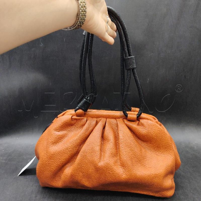 BORSETTA LOOKAT ARA +TRACOLLA | Mercatino dell'Usato Roma eur 2