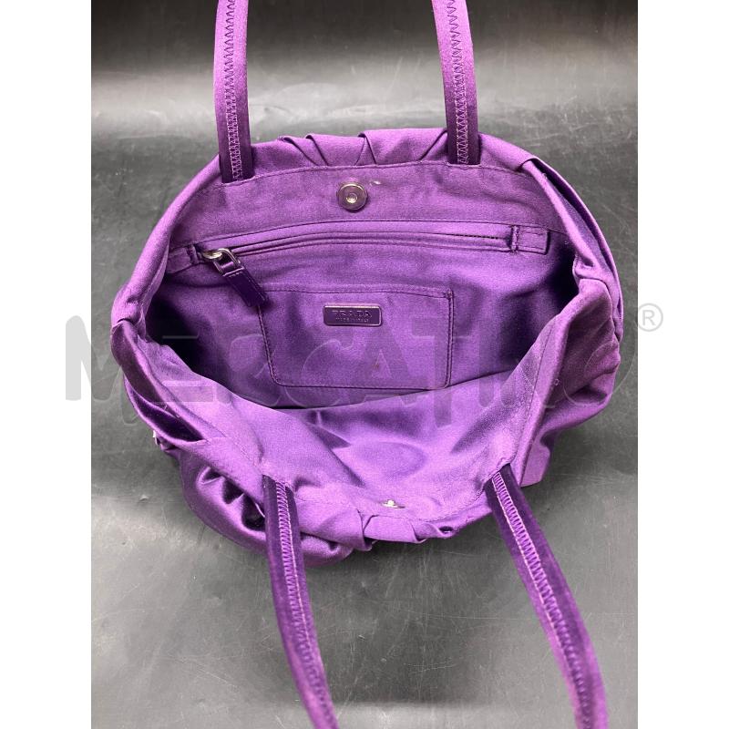 BORSETTA PRADA TESSUTO VIOLA ROSELLINE | Mercatino dell'Usato Roma eur 3