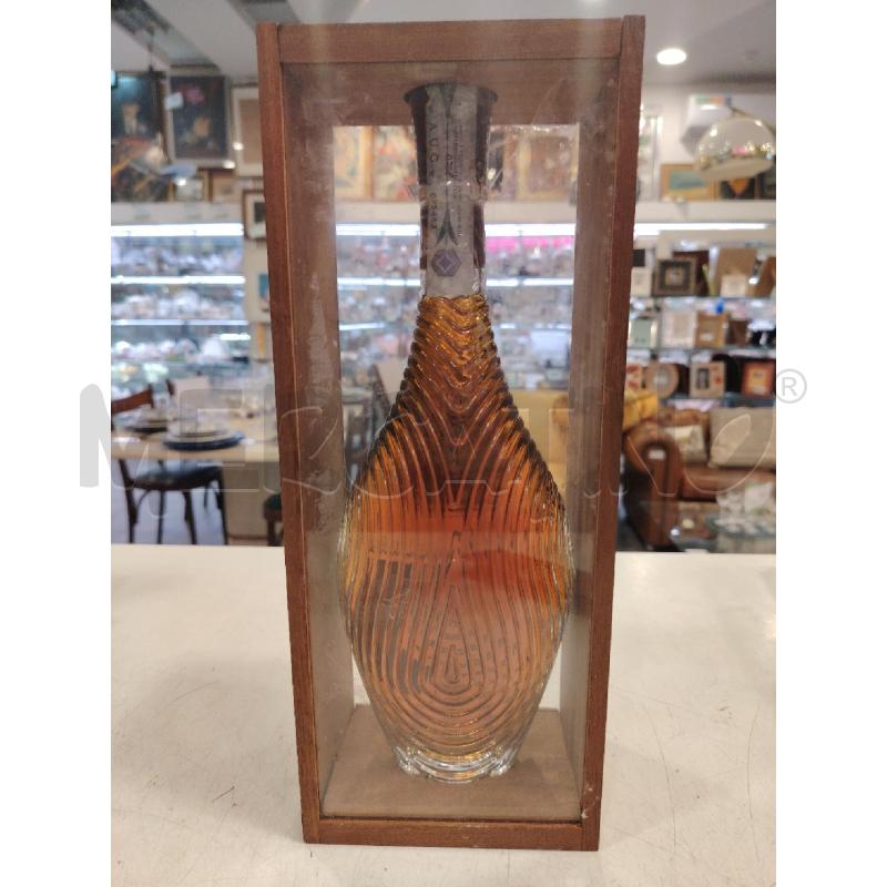 BOTTIGLIA GRAPPA SOLCHI DI NEBBIOLO | Mercatino dell'Usato Roma eur 3